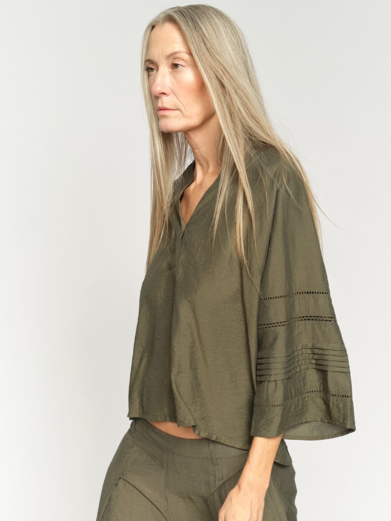 Modelshot / Olive Night / Detail